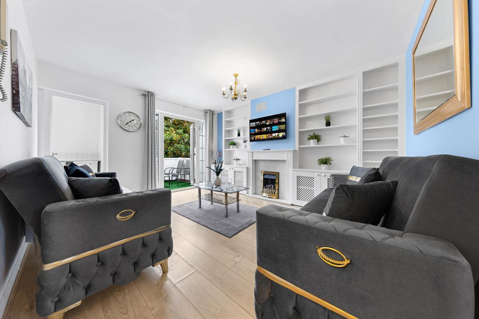 Newly Renovated Kensington 2 Bedroom Apartment With Balcony Near Harrods Sleeps 6, 2 Min Walk From Station لندن المظهر الخارجي الصورة