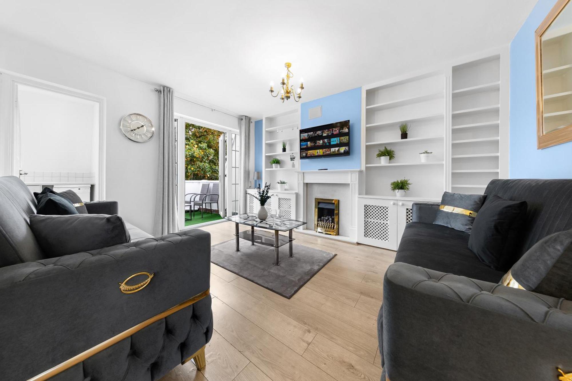 Newly Renovated Kensington 2 Bedroom Apartment With Balcony Near Harrods Sleeps 6, 2 Min Walk From Station لندن المظهر الخارجي الصورة