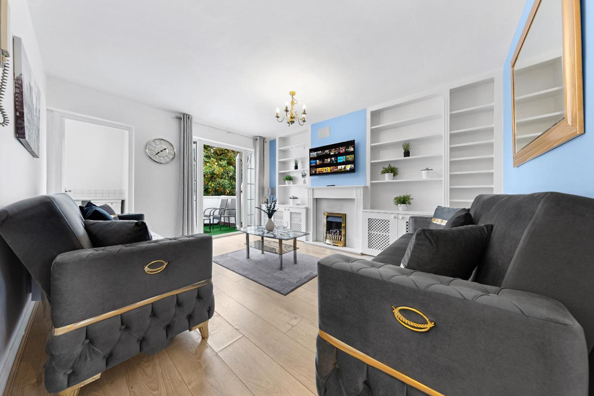 Newly Renovated Kensington 2 Bedroom Apartment With Balcony Near Harrods Sleeps 6, 2 Min Walk From Station لندن المظهر الخارجي الصورة